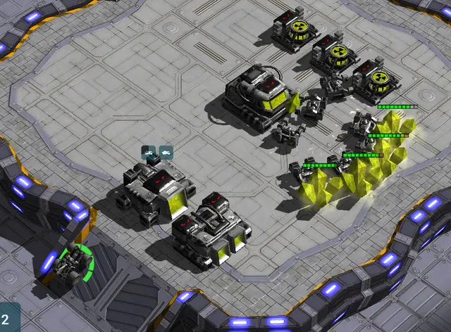 Producing several Lynxes and a third Reactor at the base in Honest War
